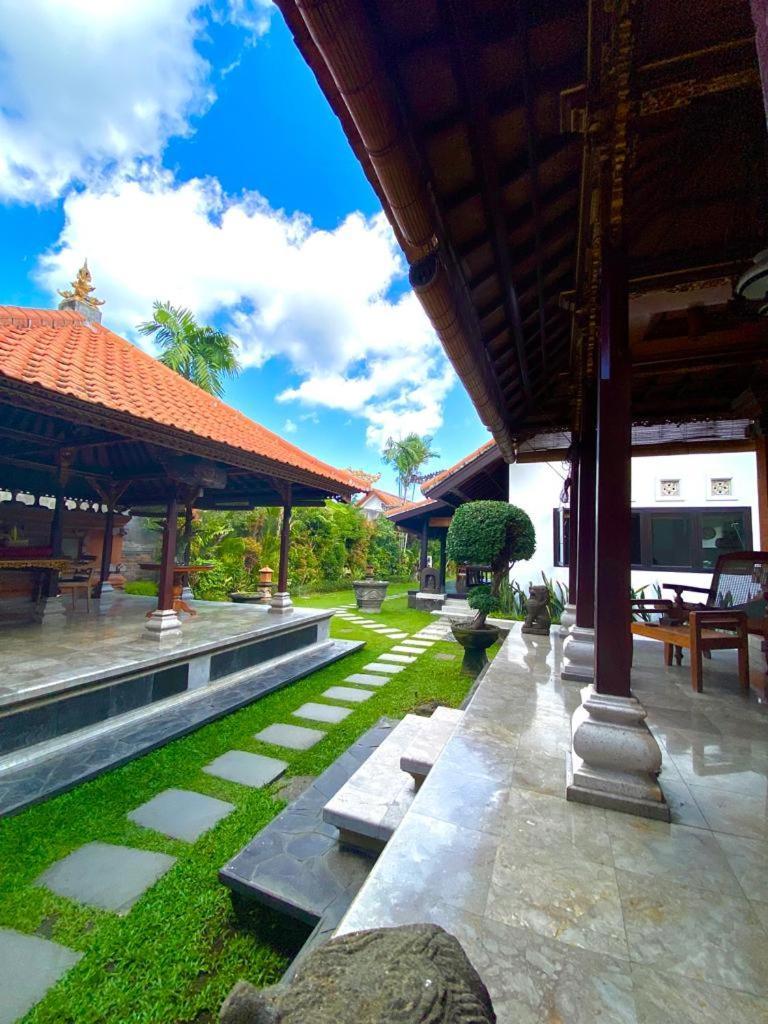 Puri Ayu Hotel Canggu  Exterior photo