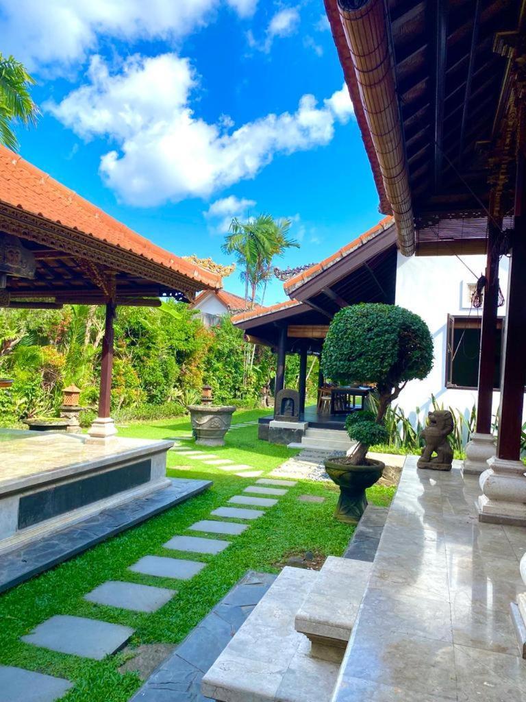 Puri Ayu Hotel Canggu  Exterior photo